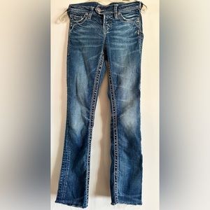 Silver Jean Co boot cut jean. Size: 25
